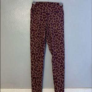 Balance athletica king cheetah dusk leggings